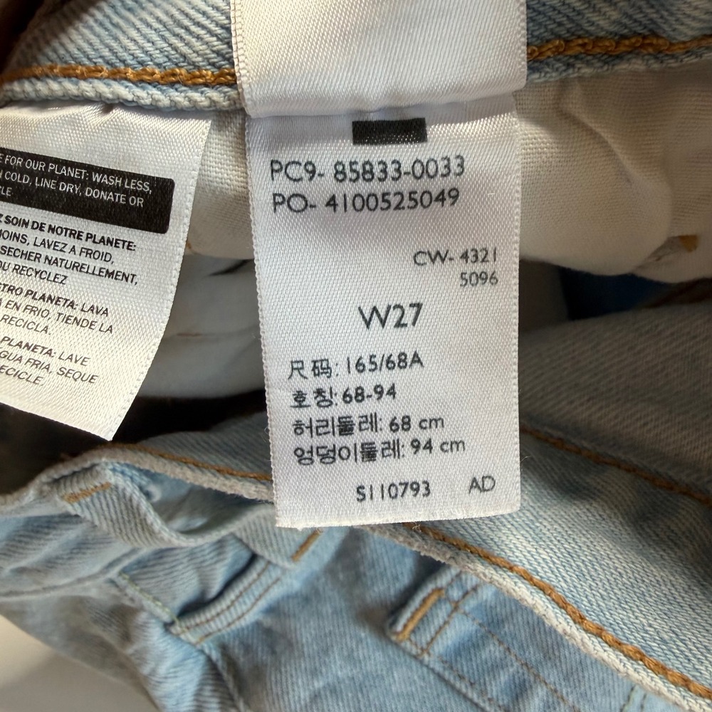 LEVIS 501 Original Denim Shorts Light Wash Distressed Women's Size 27 Mid-Thigh - Picture 9 of 9